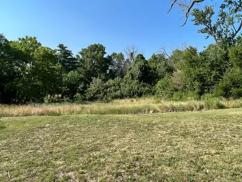 106 E 9th St, Willow Springs, MO 65793 photo 5