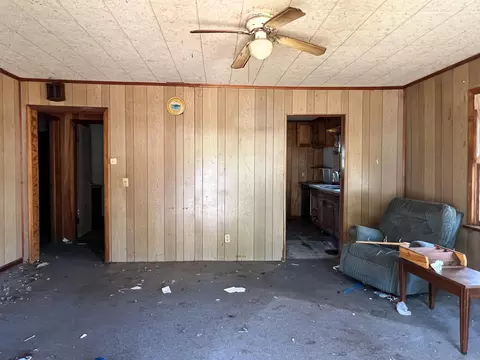 106 E 9th St, Willow Springs, MO 65793 photo 8