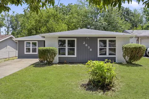 2838 N Pierce Ave, Springfield, MO 65803 photo 1
