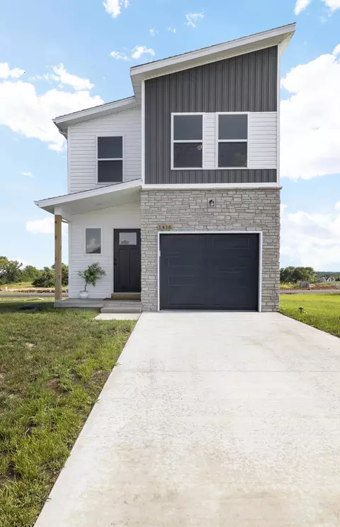 1416 E Perry St, Republic, MO 65738 photo 1