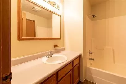 1218 N Sherman Ave, Springfield, MO 65802 photo 4