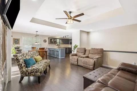588 Walnut Grove Cir, Nixa, MO 65714 photo 4