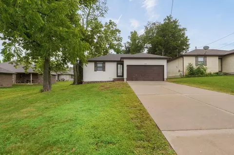 3366 E Salem St, Springfield, MO 65804 photo 1