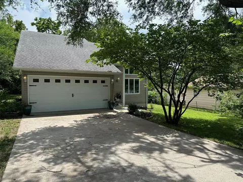 636 W Marsh St, Buffalo, MO 65622 photo 1