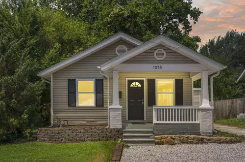 1235 S Ferguson Ave, Springfield, MO 65807