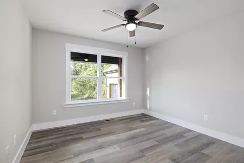 2114 E Wren St, Ozark, MO 65721 photo 28