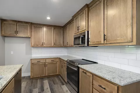 2114 E Wren St, Ozark, MO 65721 photo 14