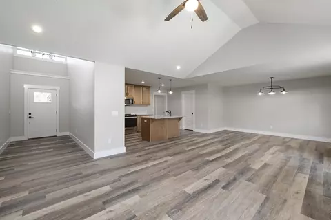 2114 E Wren St, Ozark, MO 65721 photo 6