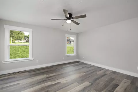 2114 E Wren St, Ozark, MO 65721 photo 17