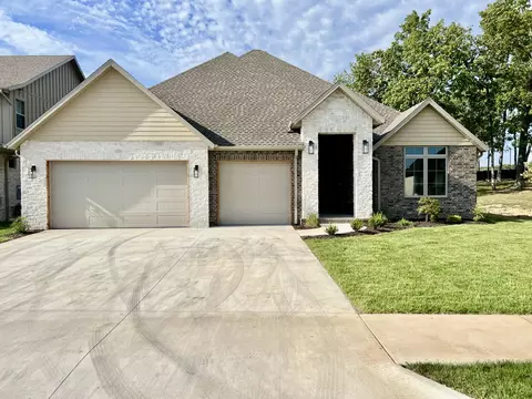 1121 E Siler Pkwy, Springfield, MO 65810 photo 1