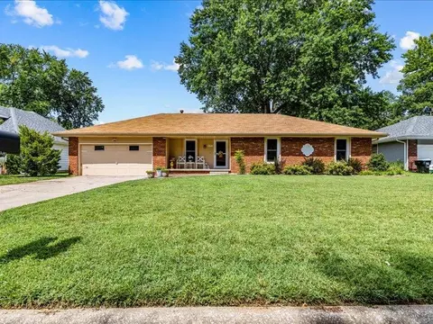 4083 S Eaton Ave, Springfield, MO 65807 photo 1