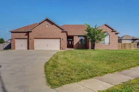 609 N Montclair Way, Nixa, MO 65714 photo 1