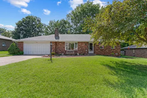 3305 N Fremont Ave, Springfield, MO 65803 photo 1