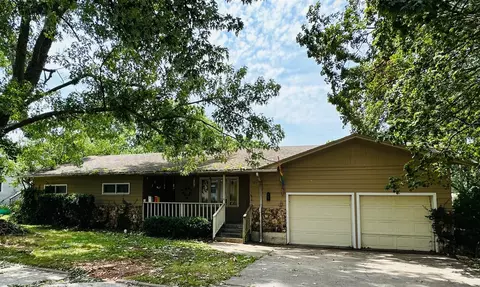 303 S 7th St, Ozark, MO 65721 photo 1