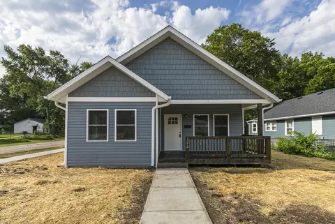 1372 E Pacific St, Springfield, MO 65803 photo 1