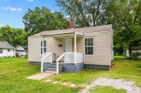 2316 N Kellett Ave, Springfield, MO 65803 photo 1