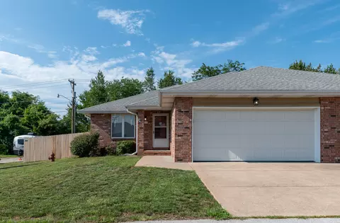 880 N 22nd St, Ozark, MO 65721 photo 1