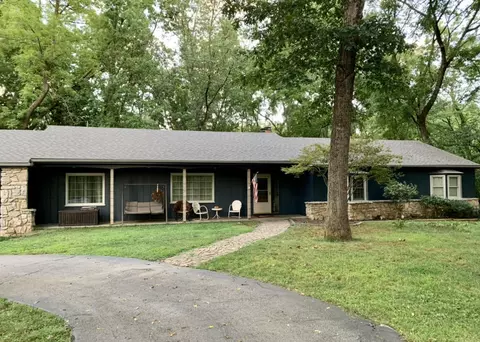 4660 S Lakehill Ave, Springfield, MO 65804 photo 1
