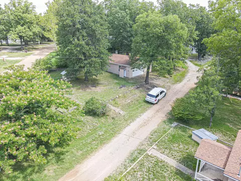 000 Little Loop, Hermitage, MO 65668 photo 11