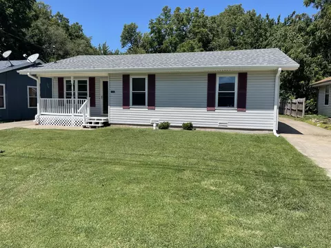 3153 W Calhoun St, Springfield, MO 65802 photo 1