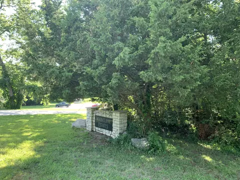 000 S Woodcliffe Dr #LOT 40, Springfield, MO 65804