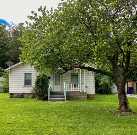 726 W Kerr St, Springfield, MO 65803 photo 1