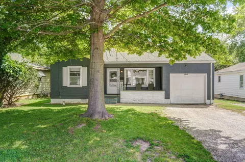 1530 N Rogers Ave, Springfield, MO 65803 photo 1
