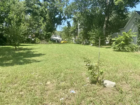 821 N Concord Ave, Springfield, MO 65802