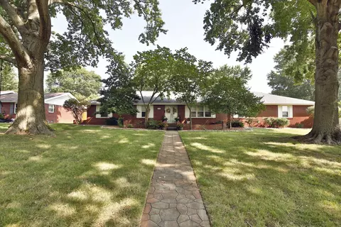 2845 E Rocklyn Rd, Springfield, MO 65804 photo 1
