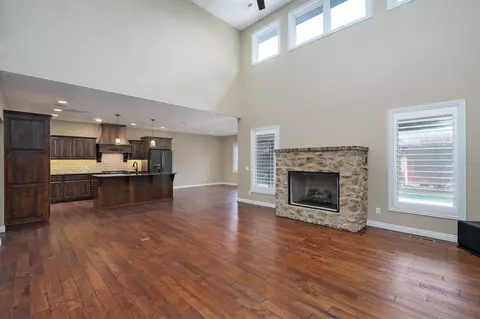 8648 Interlochen Dr, Nixa, MO 65714 photo 5