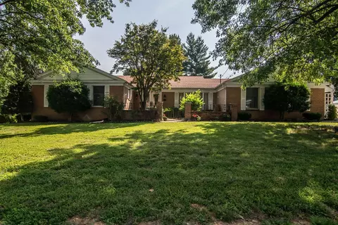 3260 N Pickwick Ave, Springfield, MO 65803 photo 1