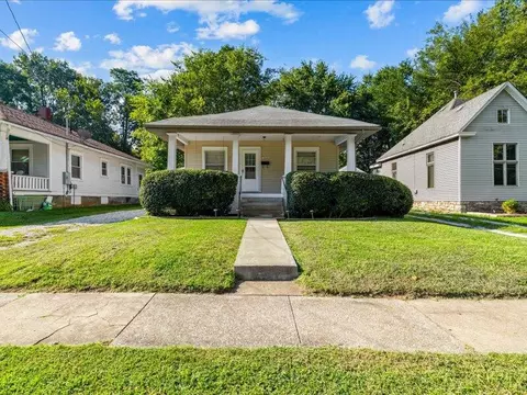1520 E Cairo St, Springfield, MO 65802 photo 1