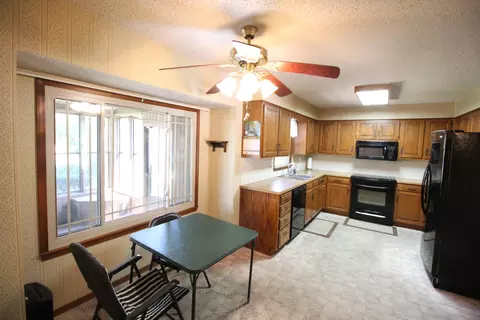 825 E Rockwood St, Springfield, MO 65807 photo 4