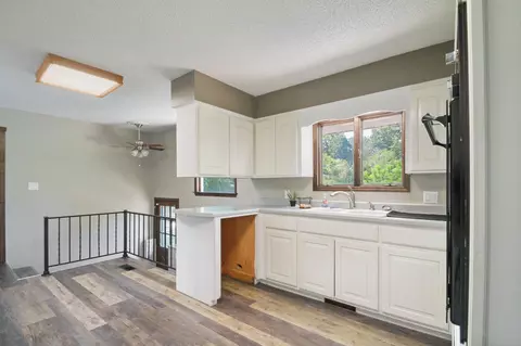 710 Hoff Dr, Gainesville, MO 65655 photo 9