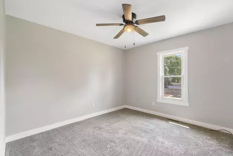 1038 W Seminole St, Springfield, MO 65807 photo 12