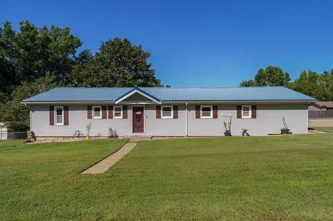 603 N 12th Ave, Ozark, MO 65721 photo 1