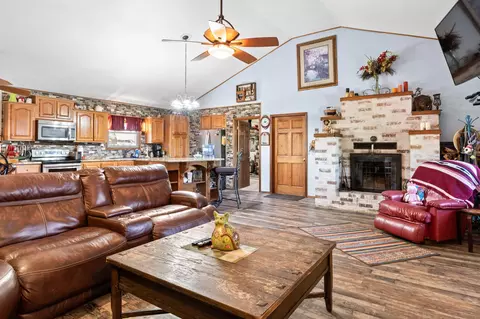 3906 N Willow Rd, Ozark, MO 65721 photo 6