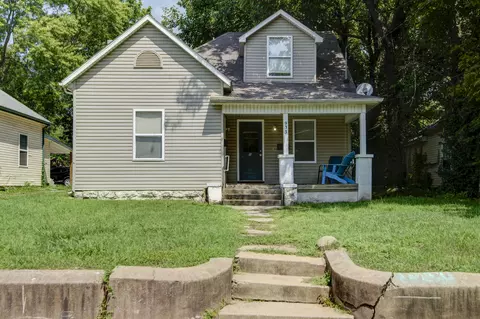 933 E Locust St, Springfield, MO 65803 photo 2