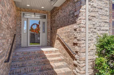 2413 W Saratoga, Ozark, MO 65721 photo 4