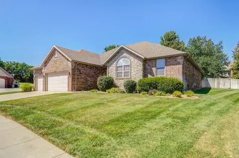2413 W Saratoga, Ozark, MO 65721 photo 3