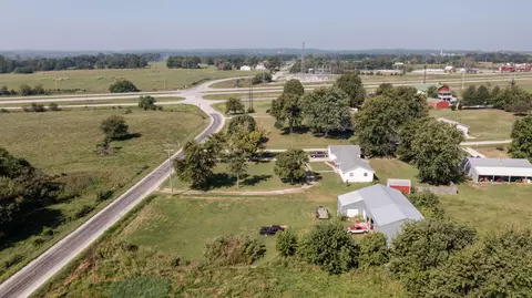 1411 E 490th Rd, Bolivar, MO 65613 photo 34
