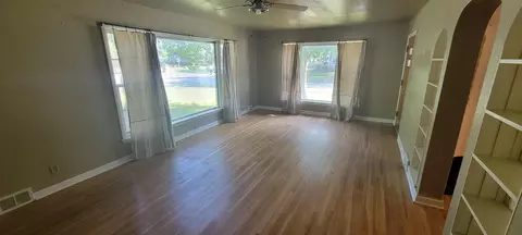 1361 E Portland St, Springfield, MO 65804 photo 10