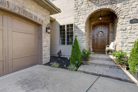 3811 E Knollwood Dr, Ozark, MO 65721 photo 3