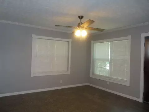 203 Kennedy Ave, Clever, MO 65631 photo 5