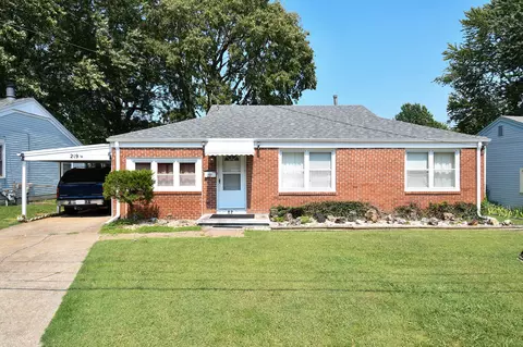 219 W Whiteside St, Springfield, MO 65807 photo 1