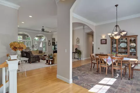4331 E Misty Woods St, Springfield, MO 65809 photo 8
