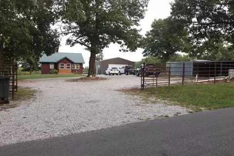 753 Chadwick Rd, Chadwick, MO 65629 photo 5