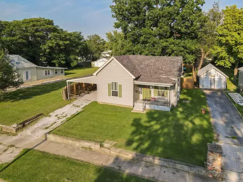 2340 N Pierce Ave, Springfield, MO 65803 photo 1