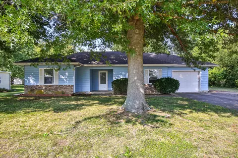 321 N Elm St, Marshfield, MO 65706 photo 1