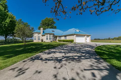 951 N Elm St, Marshfield, MO 65706 photo 1